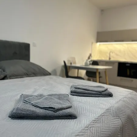 Ar Santorini White Apartment